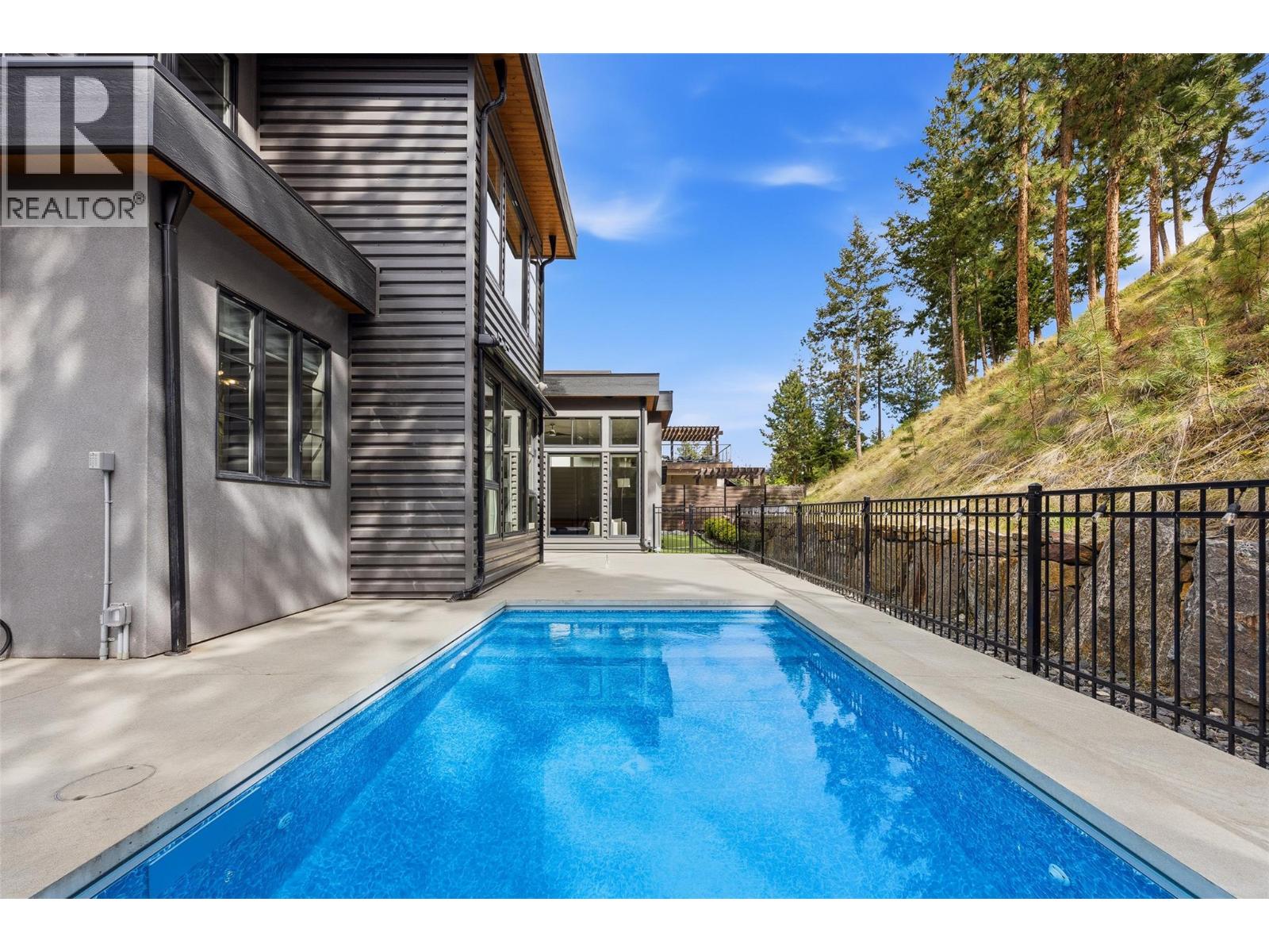 1085 Westpoint Drive