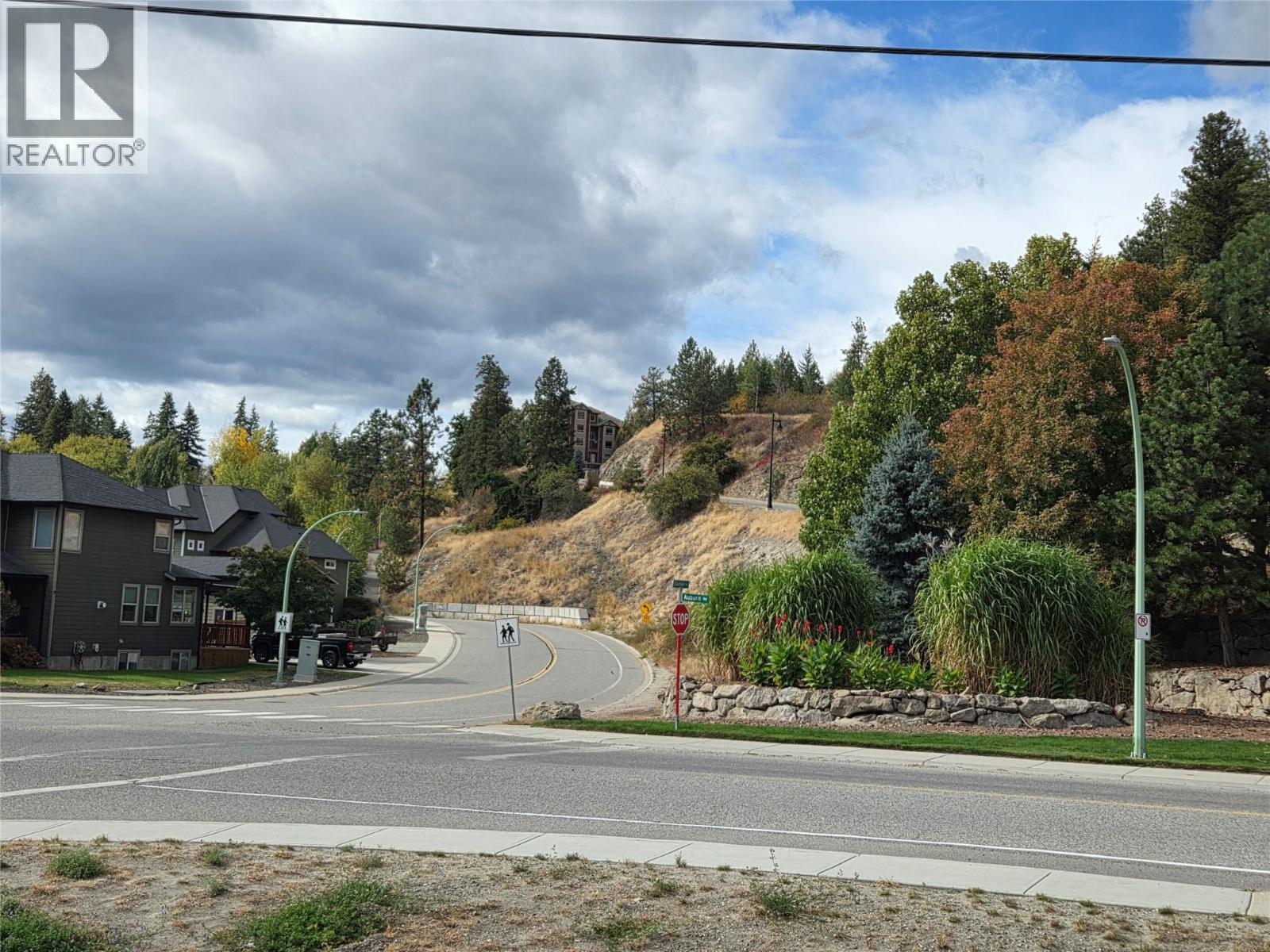 2741 Auburn Road