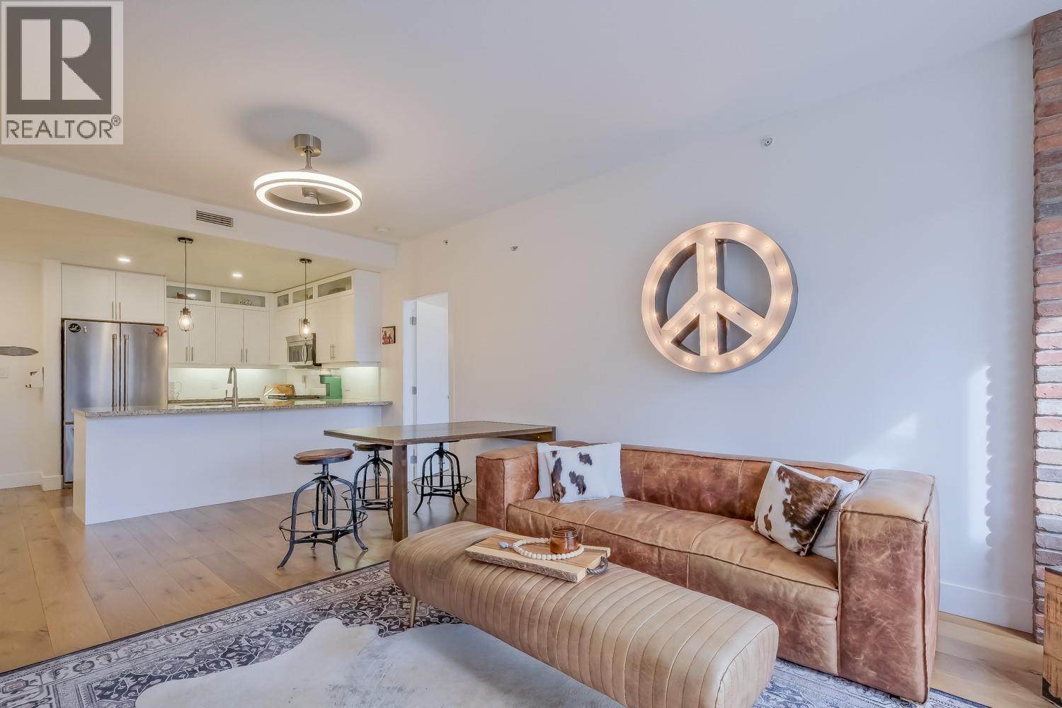 1160 Bernard Avenue Unit# 215