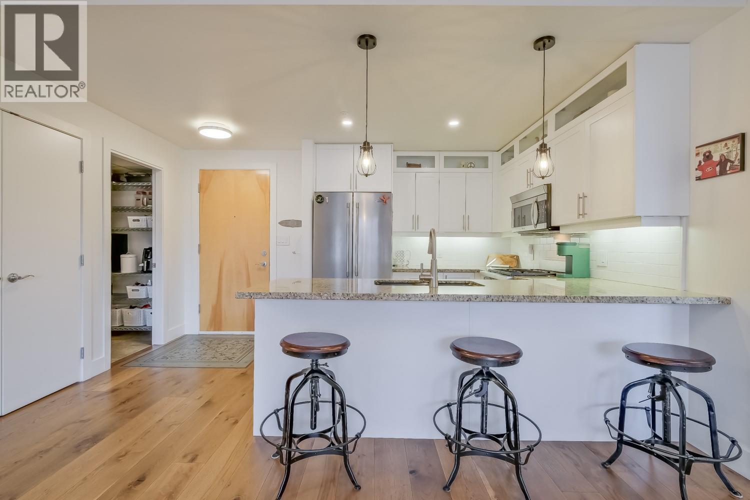 1160 Bernard Avenue Unit# 215