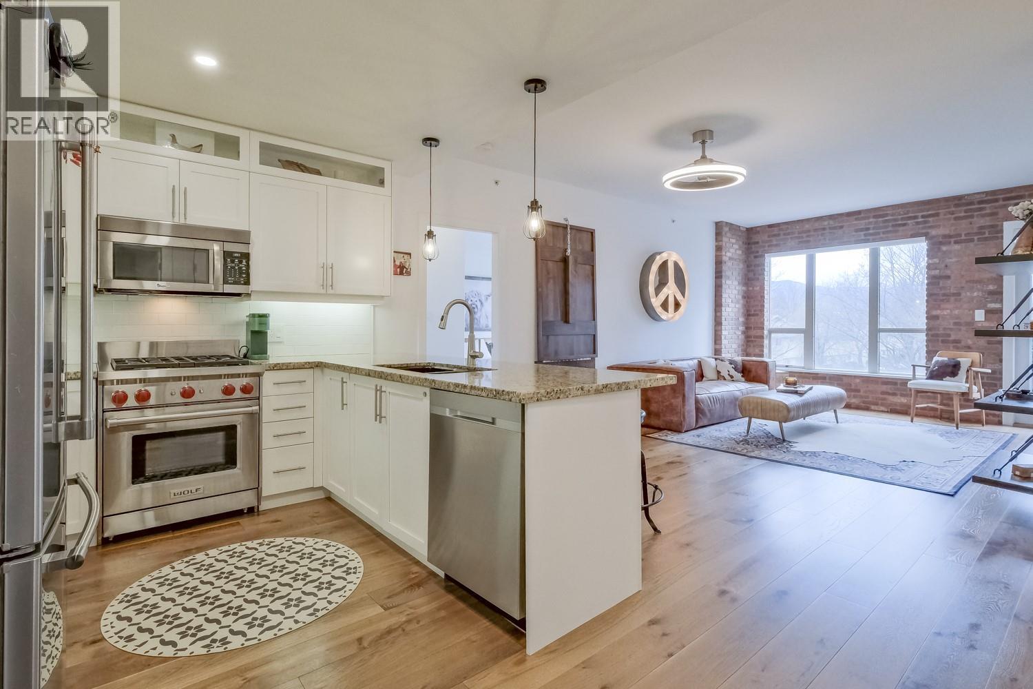1160 Bernard Avenue Unit# 215