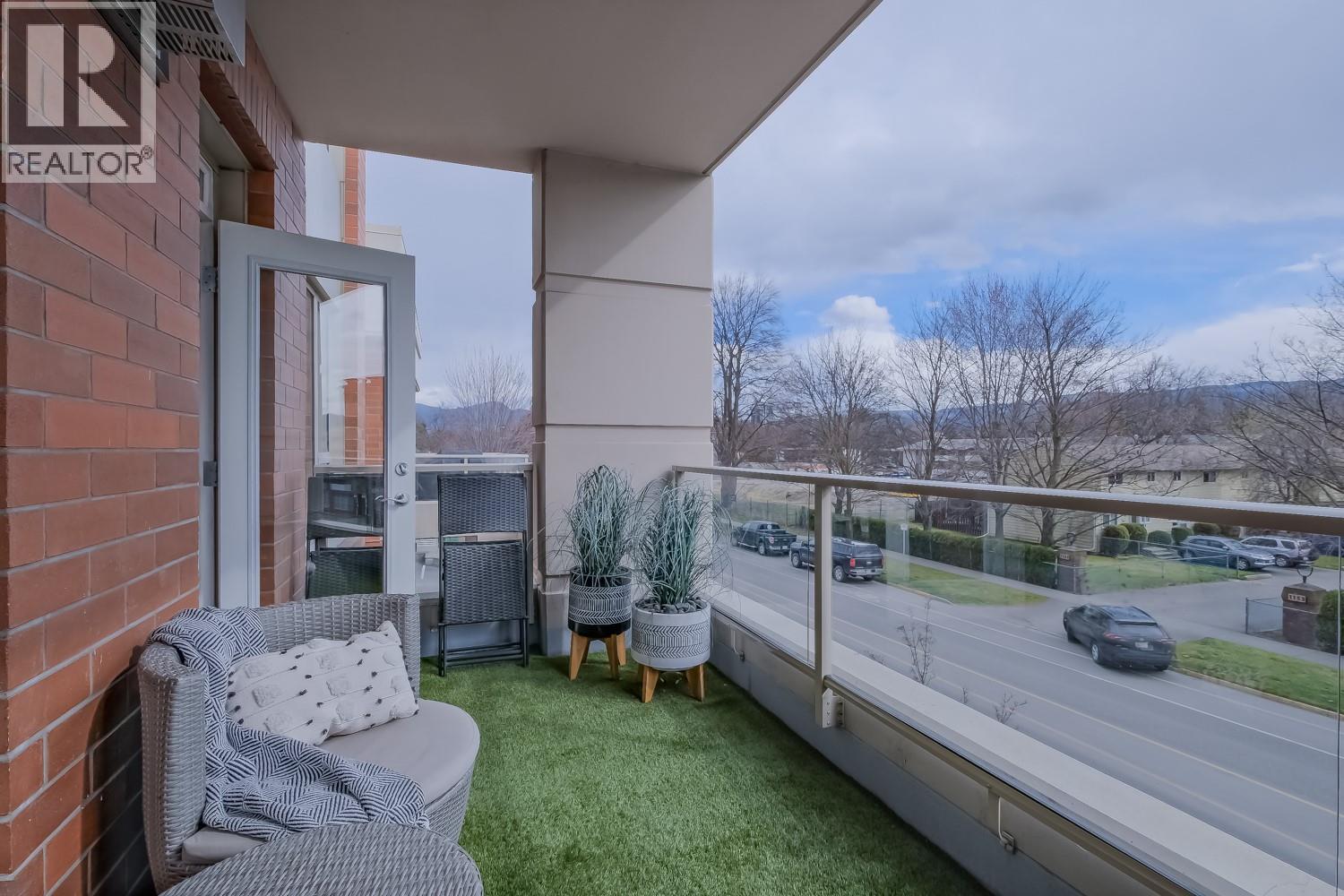 1160 Bernard Avenue Unit# 215