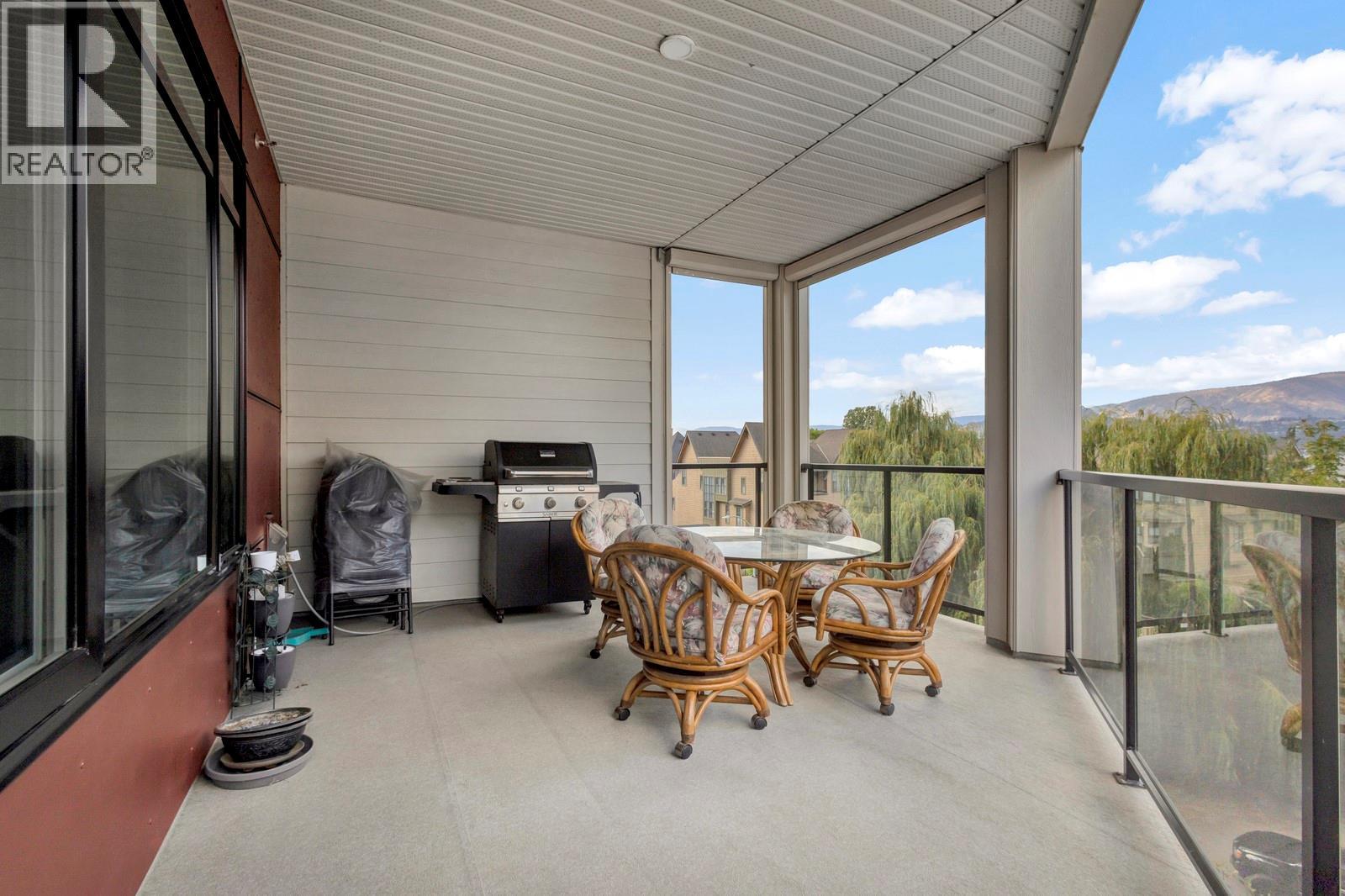529 Truswell Road Unit# 402