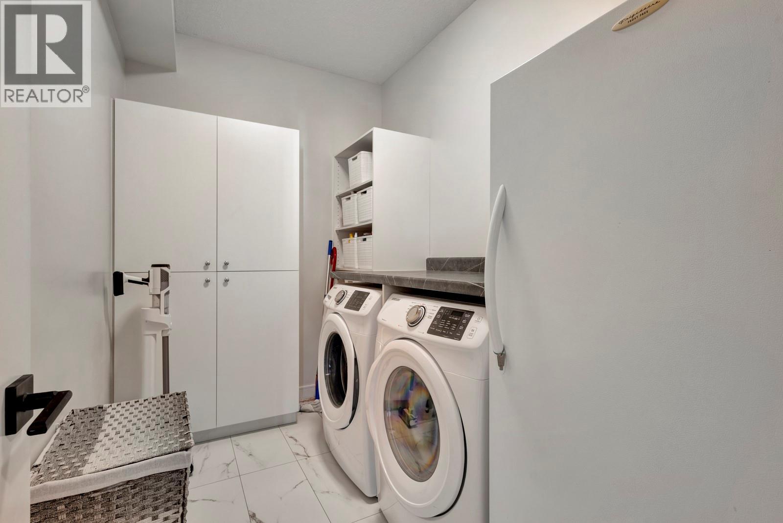 529 Truswell Road Unit# 402