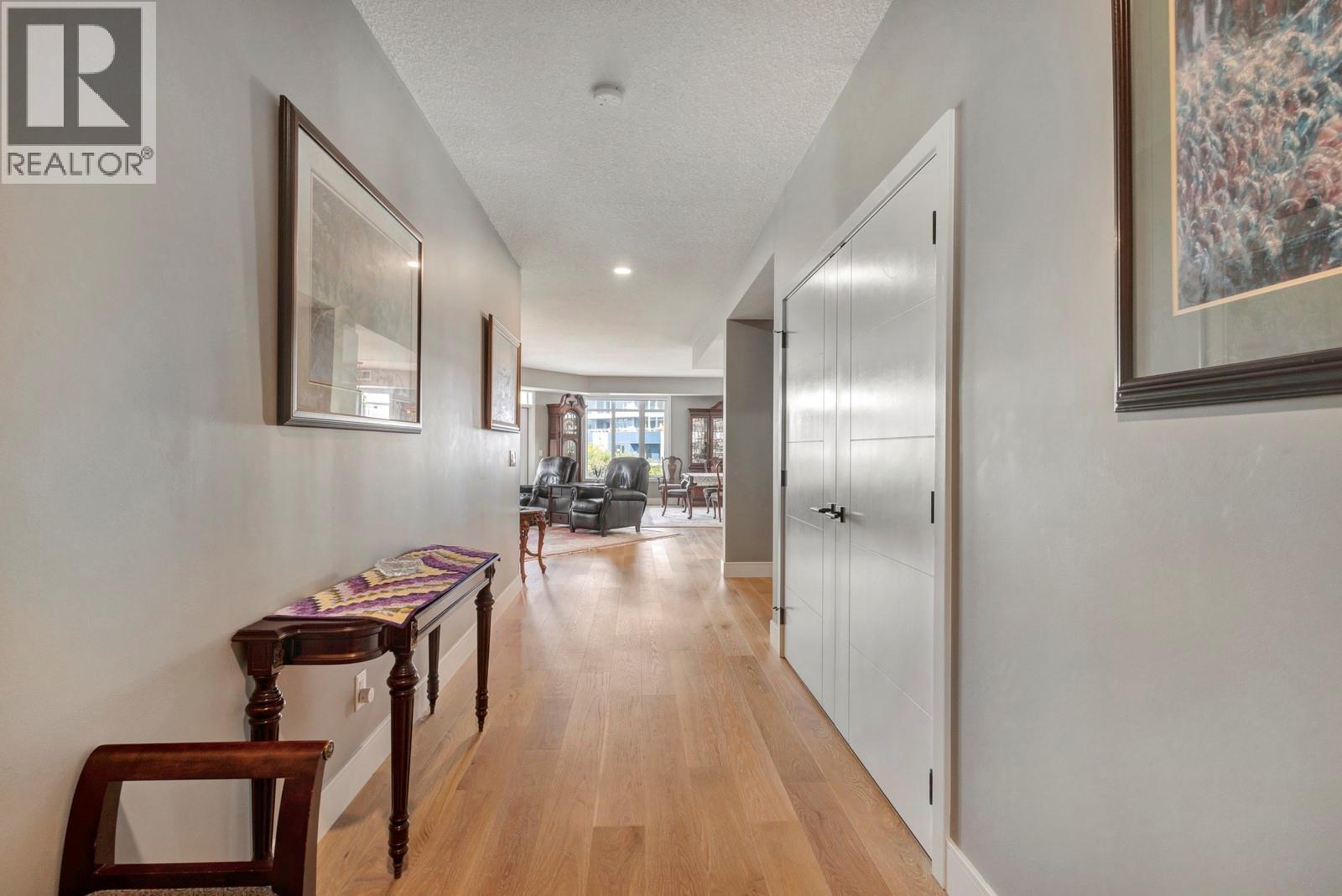 529 Truswell Road Unit# 402