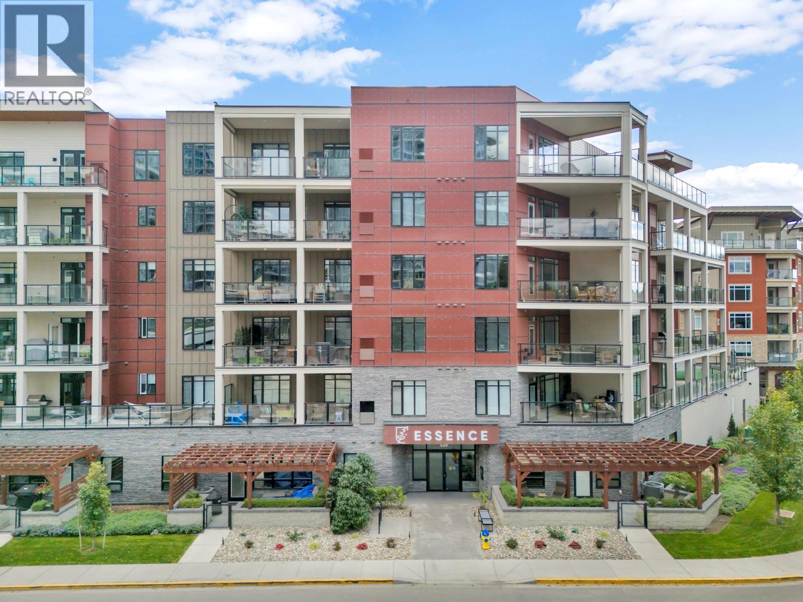 529 Truswell Road Unit# 402