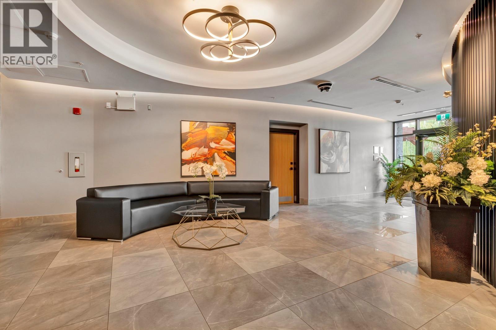 529 Truswell Road Unit# 402