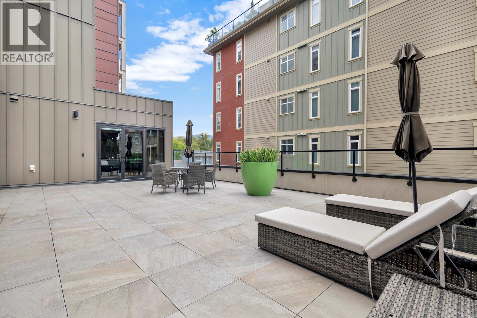 529 Truswell Road Unit# 402