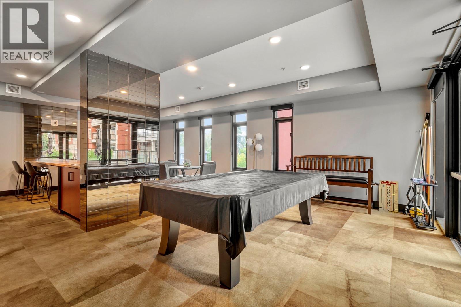 529 Truswell Road Unit# 402