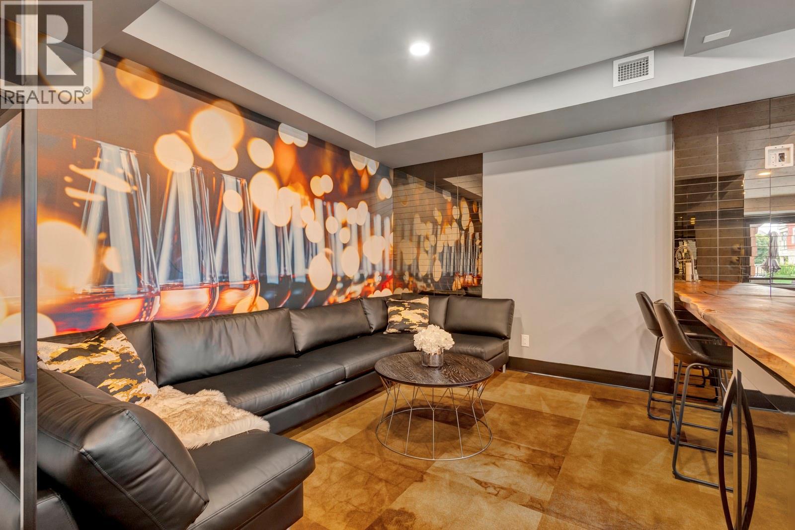 529 Truswell Road Unit# 402