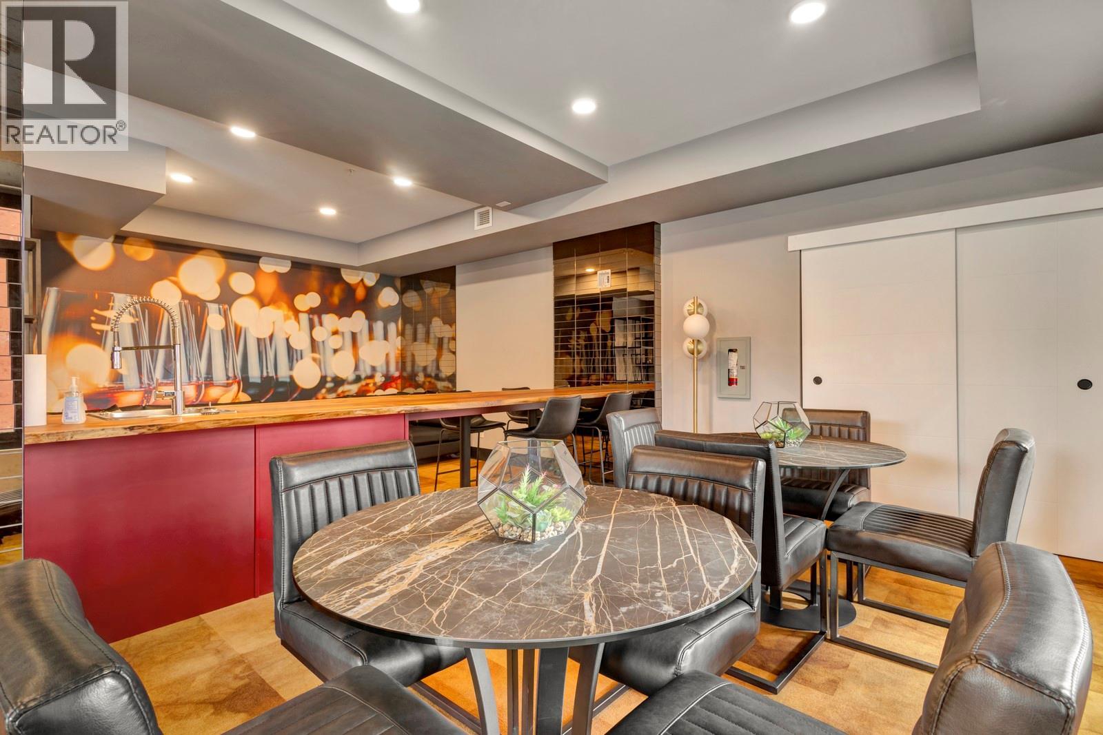 529 Truswell Road Unit# 402