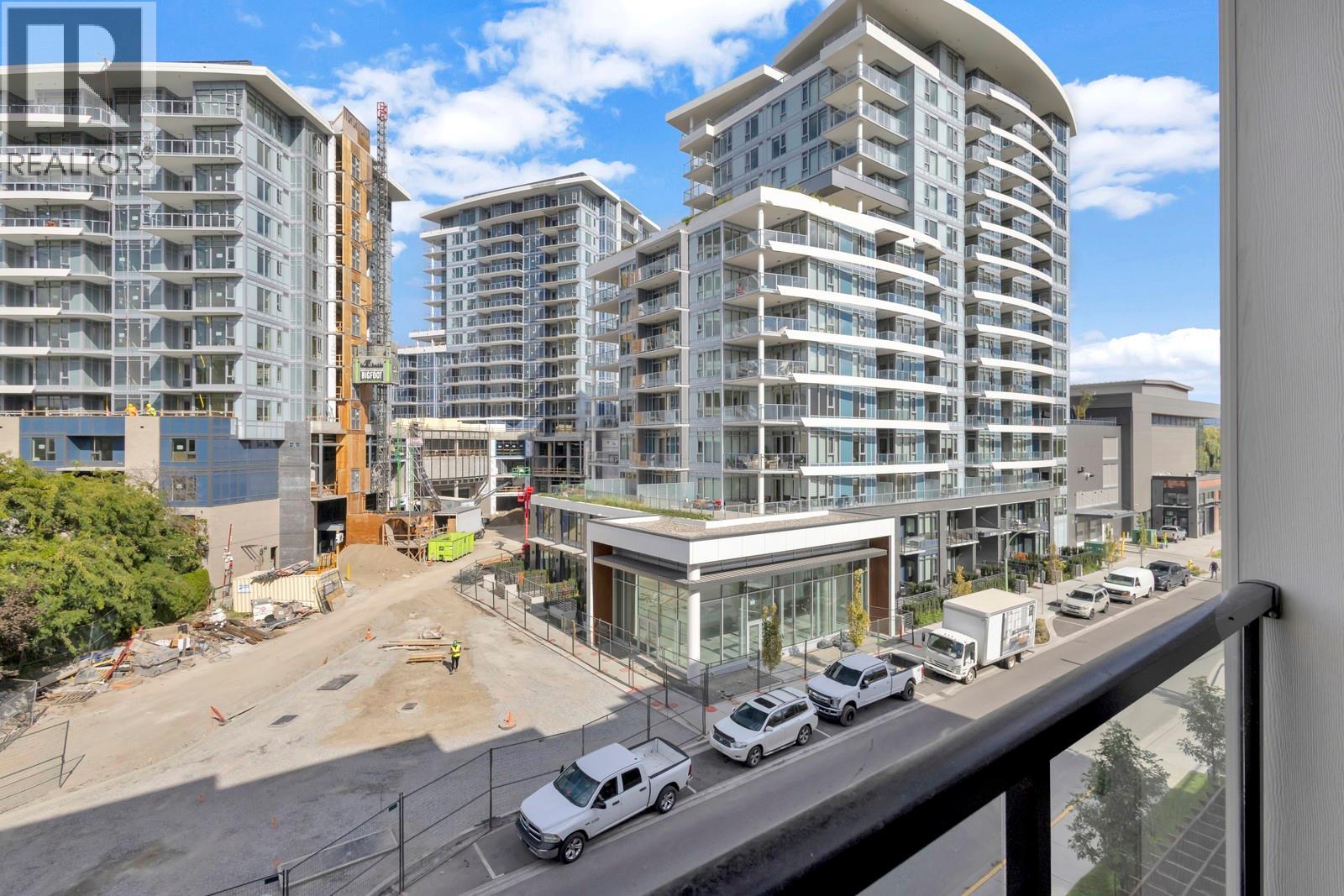 529 Truswell Road Unit# 402