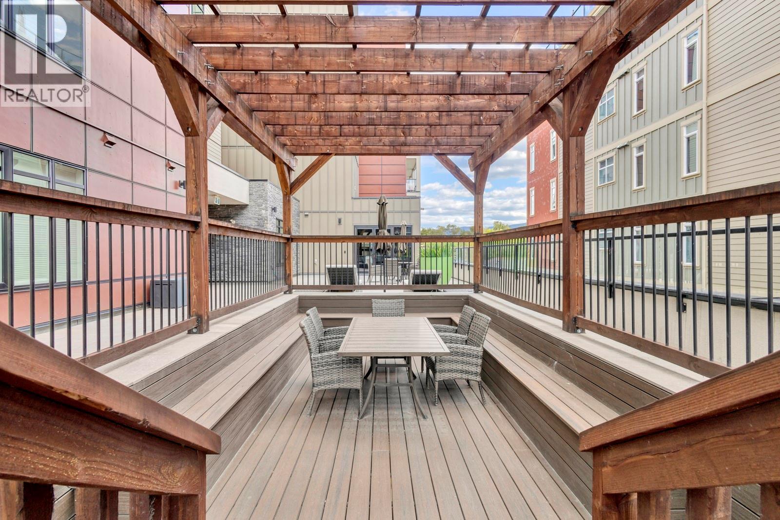 529 Truswell Road Unit# 402