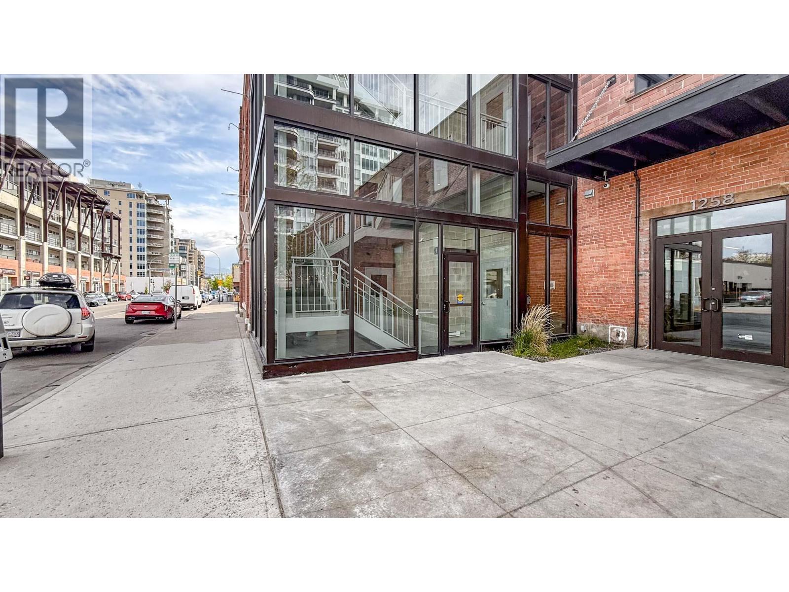1264 Ellis Street Unit# 300