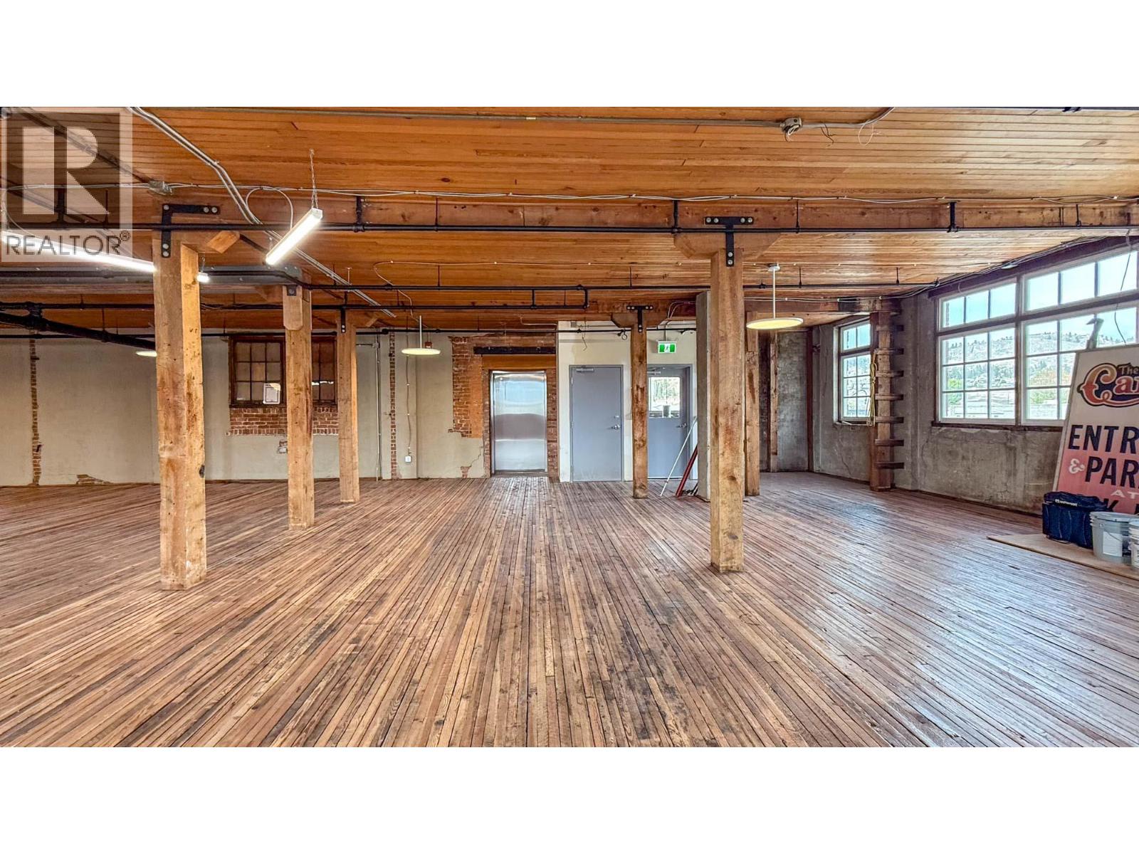 1264 Ellis Street Unit# 300