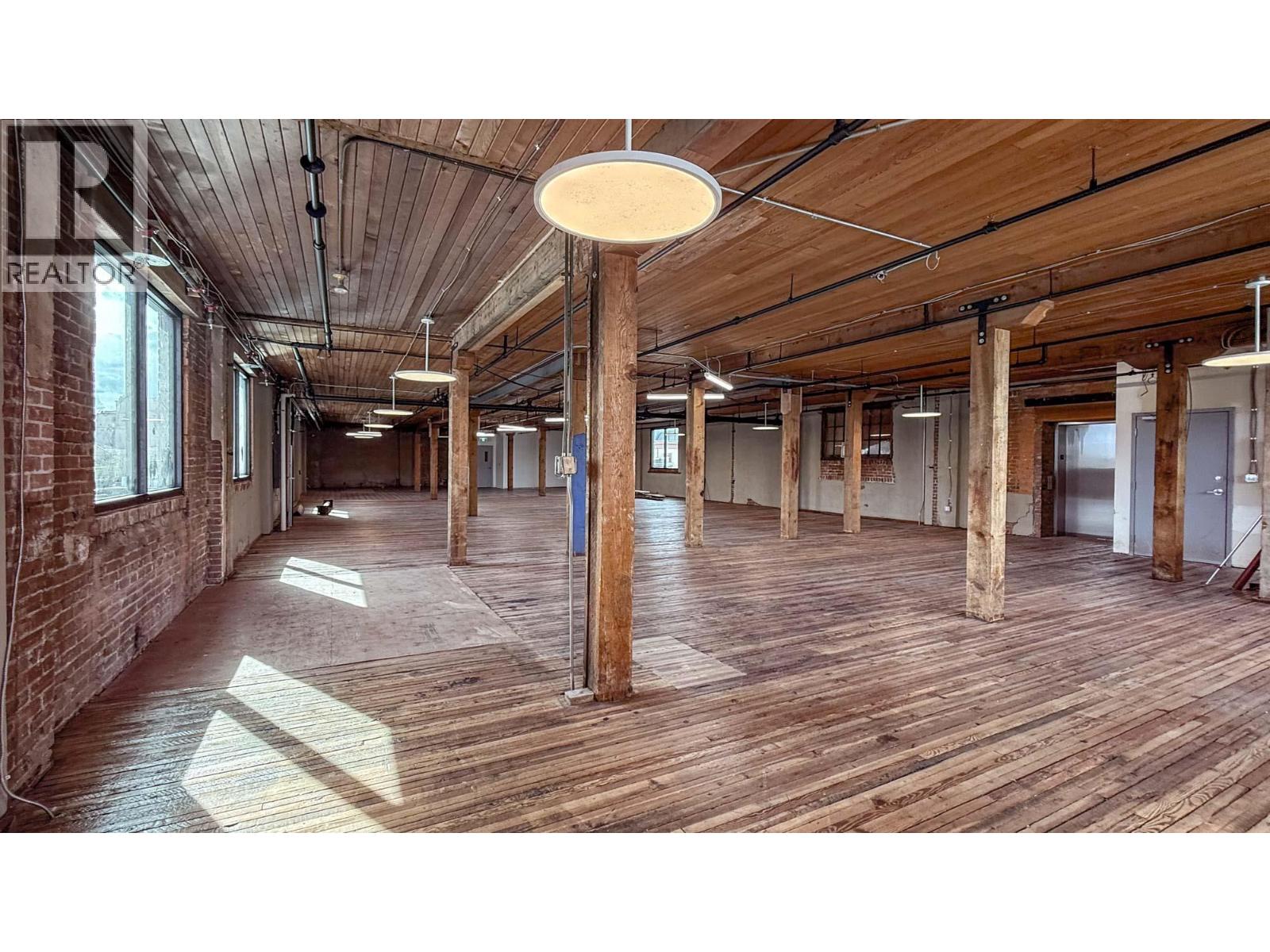 1264 Ellis Street Unit# 300