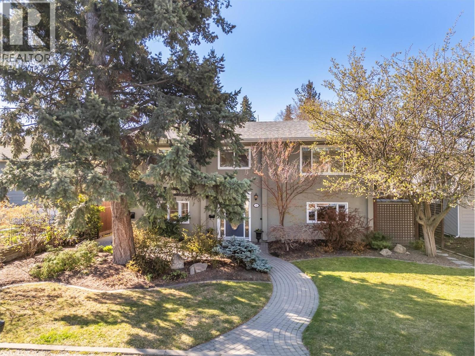 645 Francis Avenue