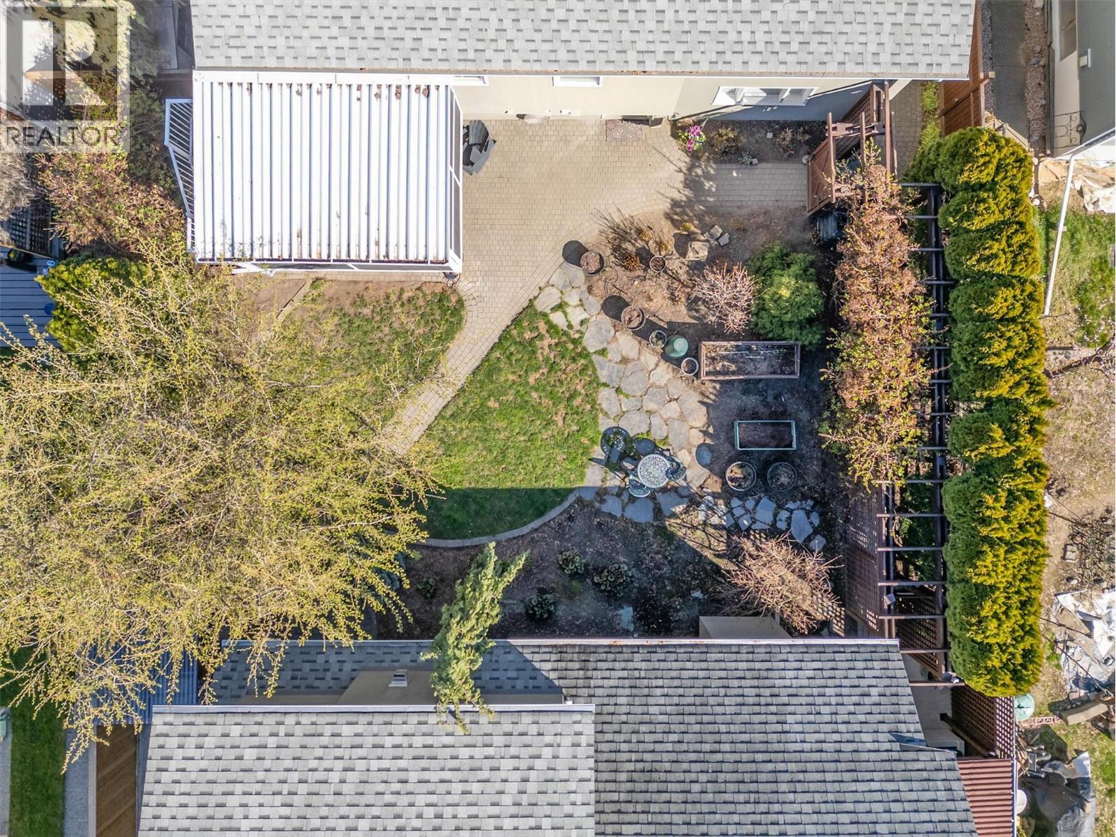 645 Francis Avenue
