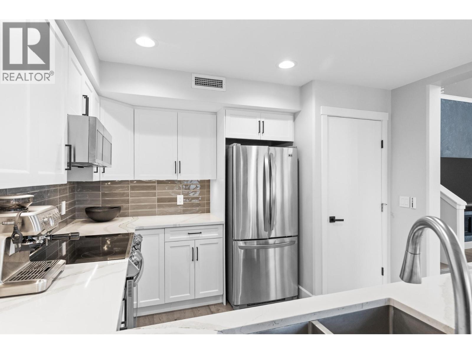 457 West Avenue Unit# 108
