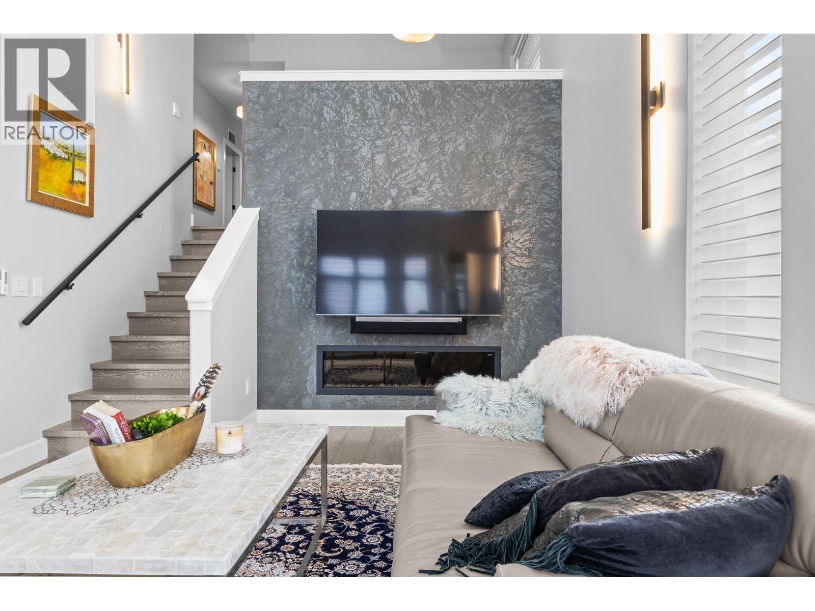 457 West Avenue Unit# 108