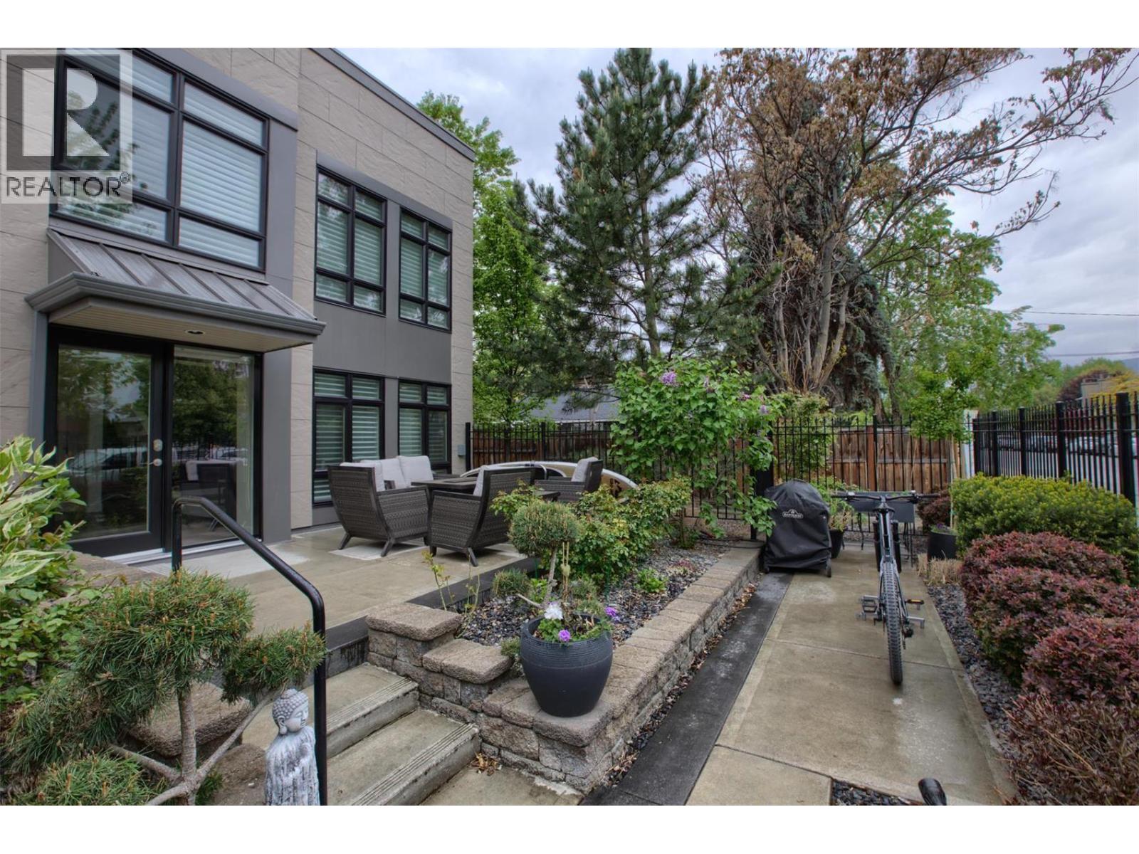 457 West Avenue Unit# 108