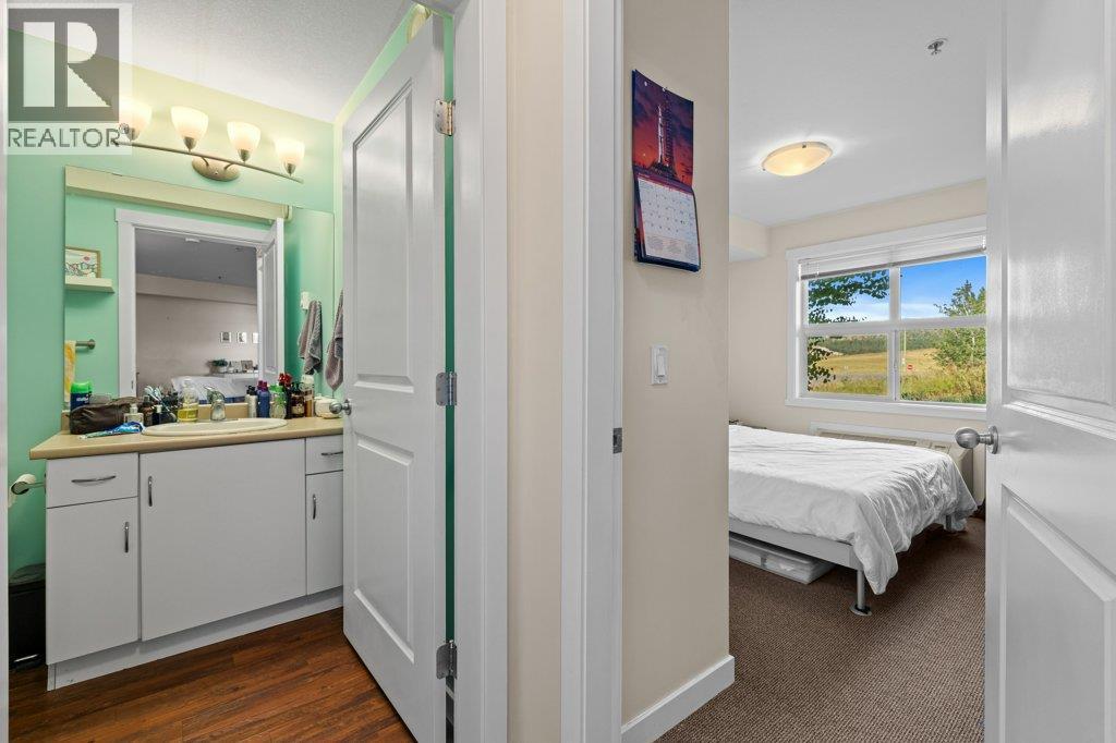 1479 Glenmore Road N Unit# 211