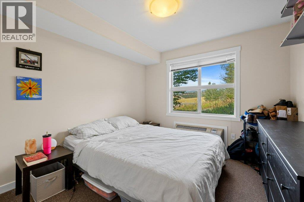 1479 Glenmore Road N Unit# 211
