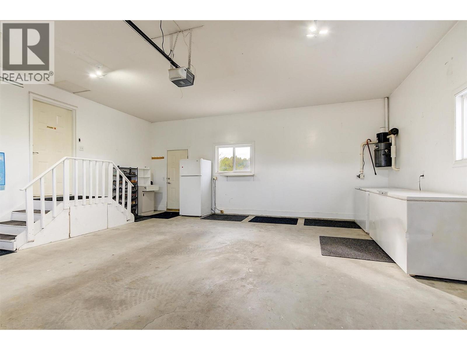 2547 Sexsmith Road