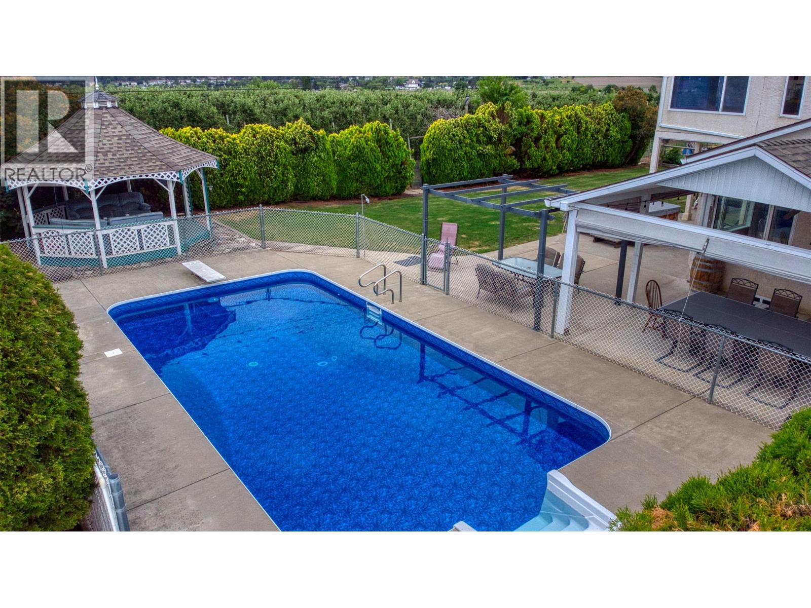 2547 Sexsmith Road