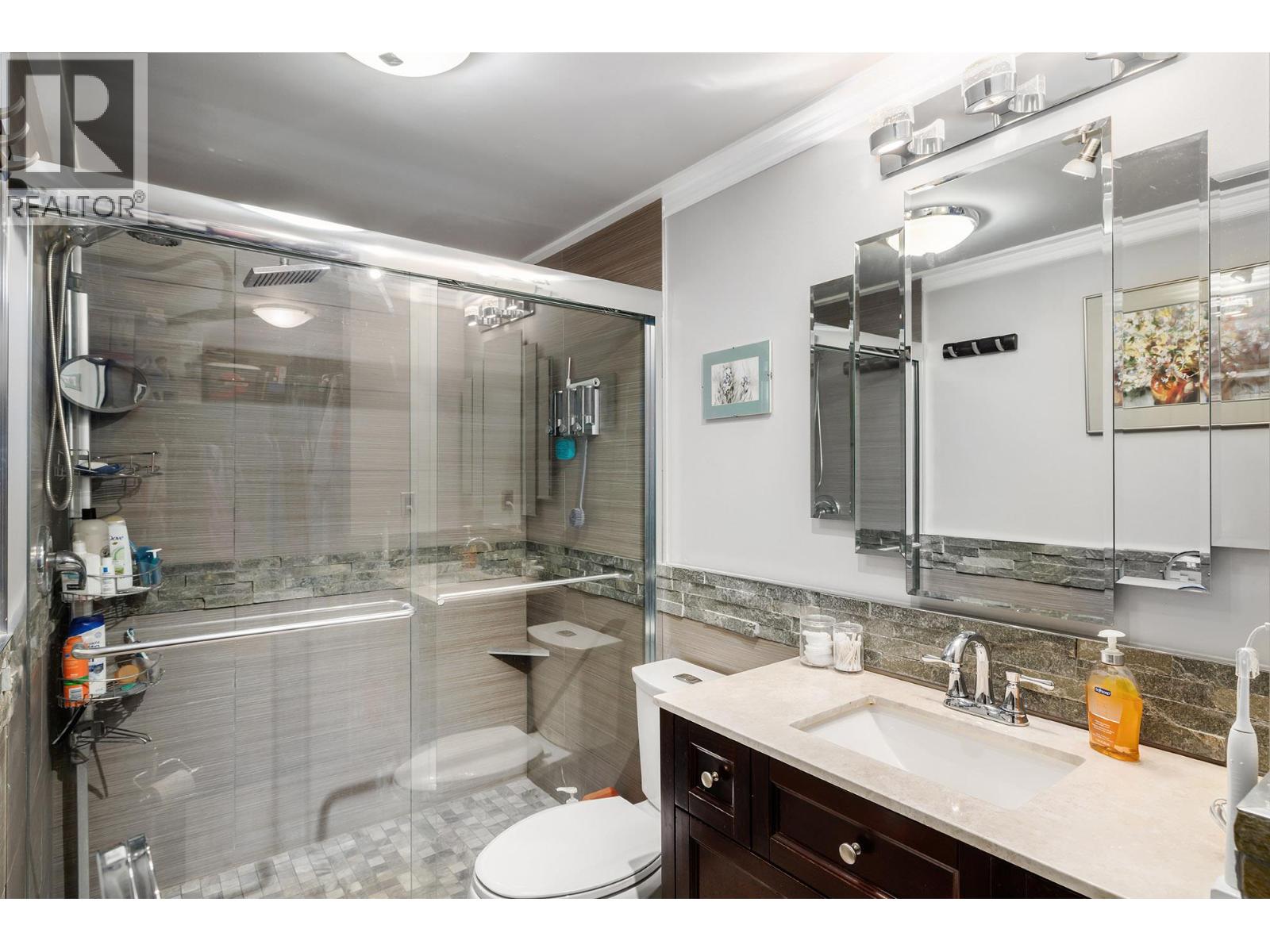 3381 Village Green Way Unit# 70