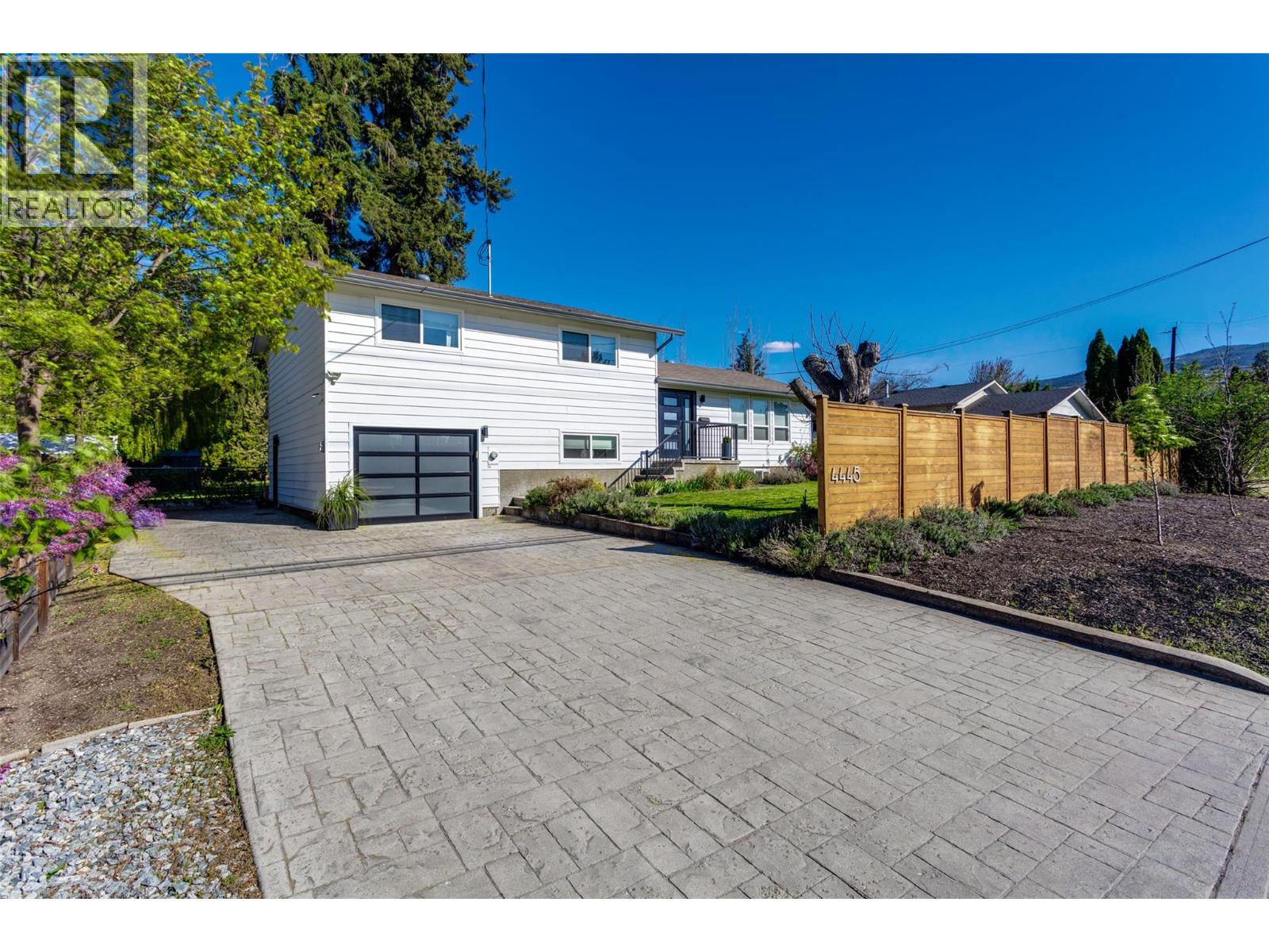 4445 Gordon Drive