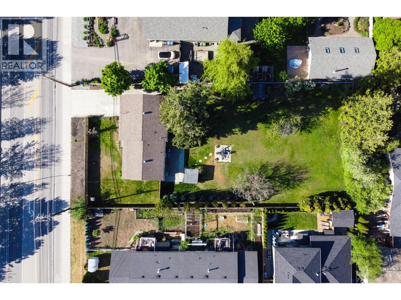 4445 Gordon Drive