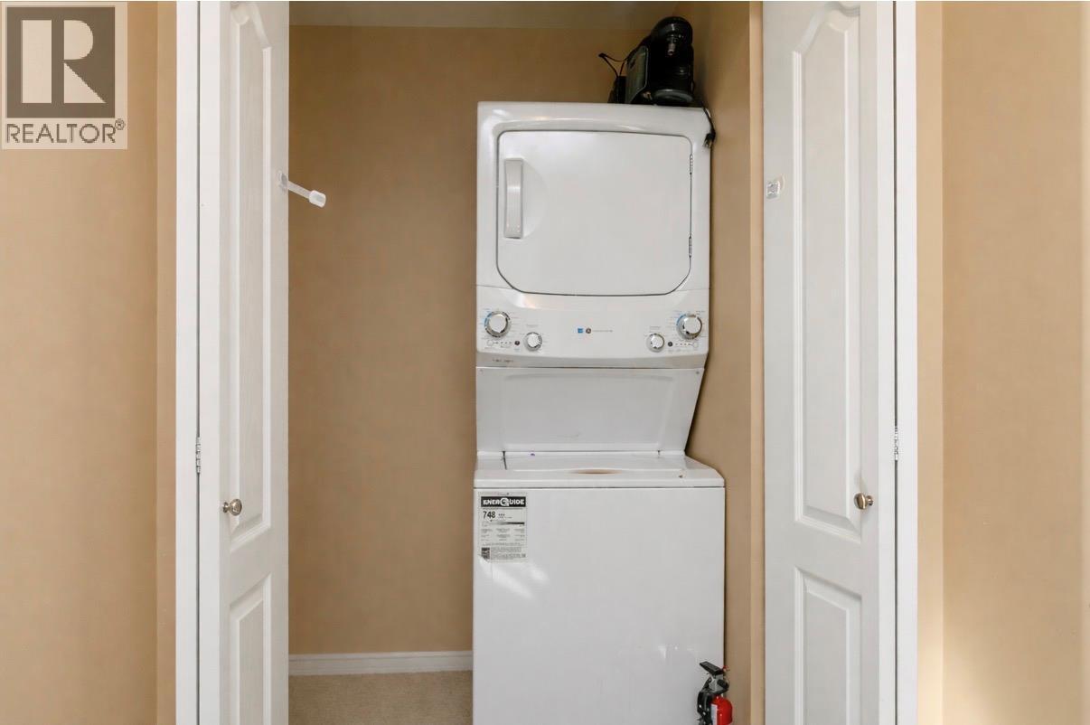 3512 Ridge Boulevard Unit# 6