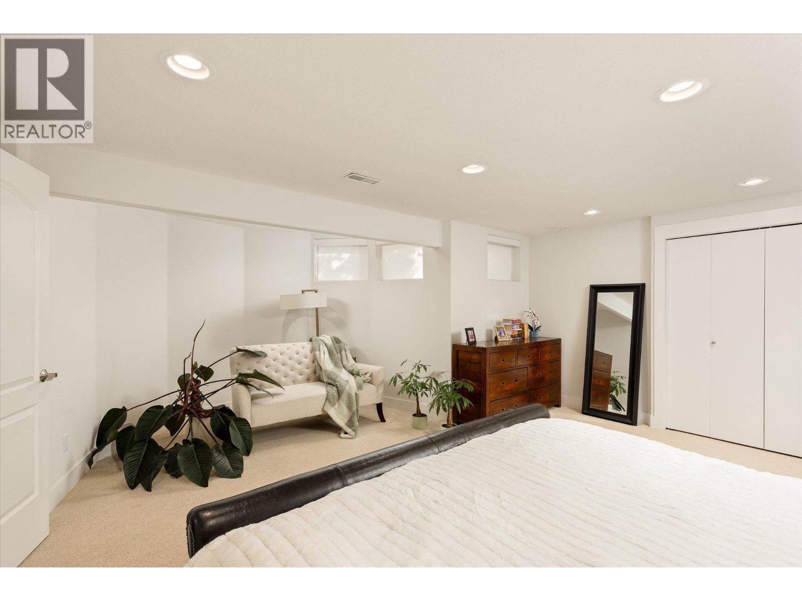 439 Farris Road