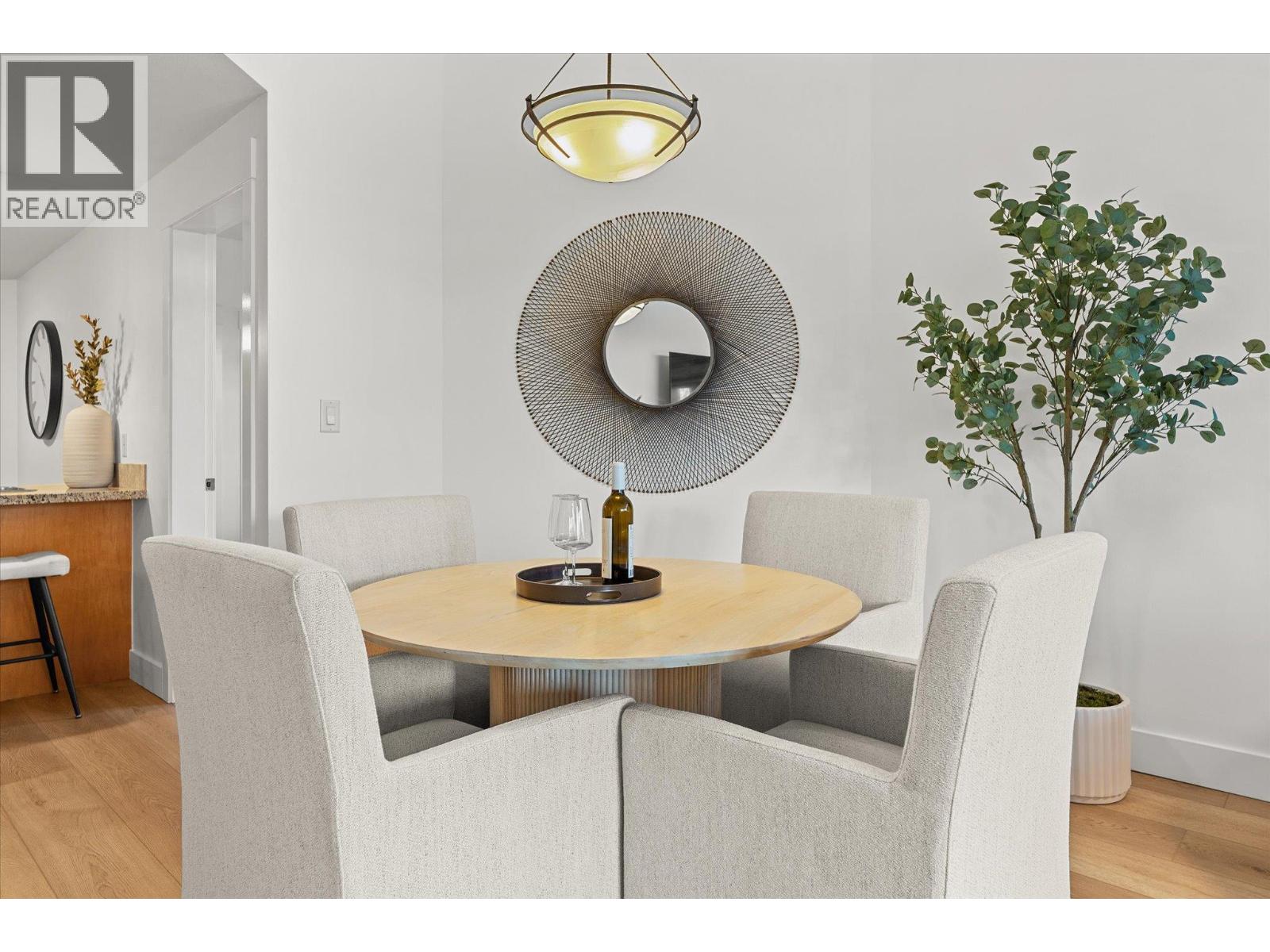 4205 Gellatly Road Unit# 305