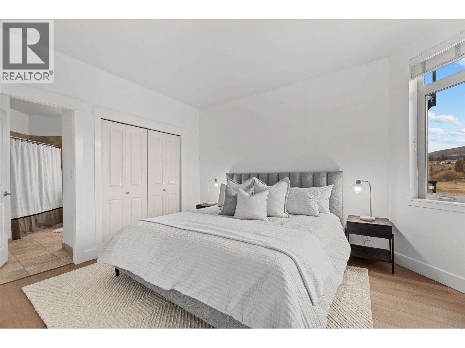4205 Gellatly Road Unit# 305