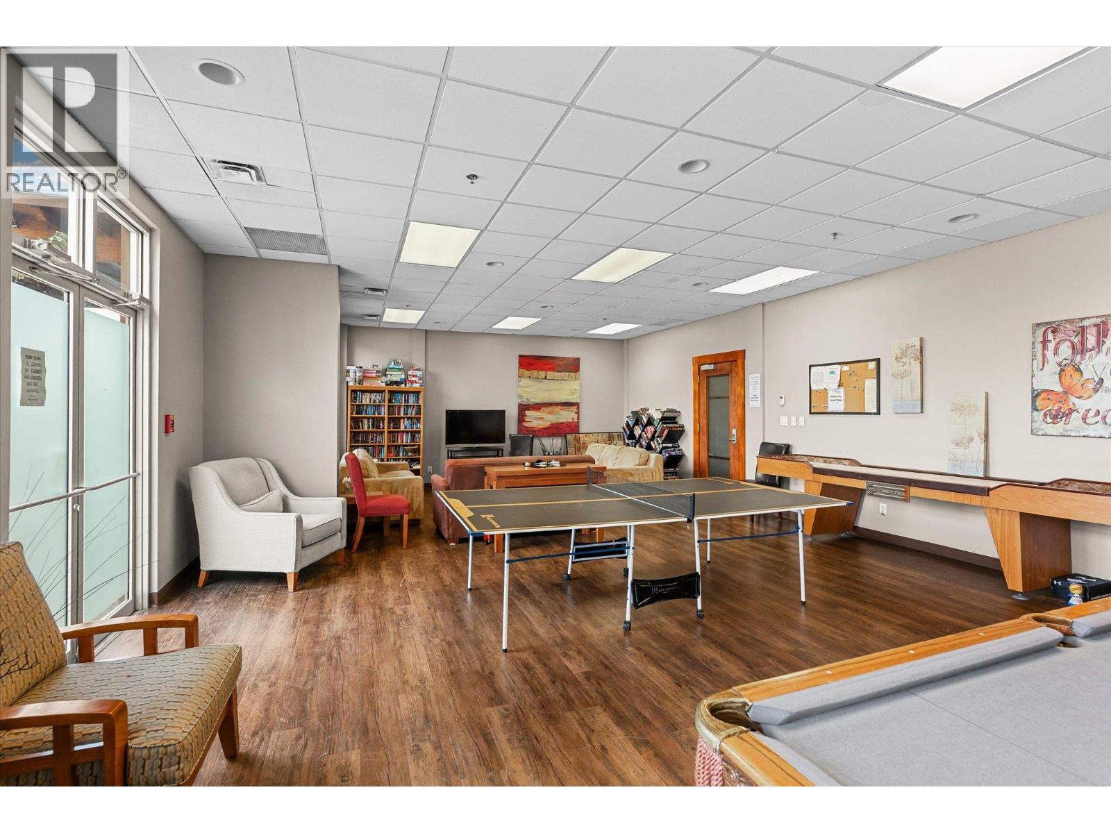 4205 Gellatly Road Unit# 305