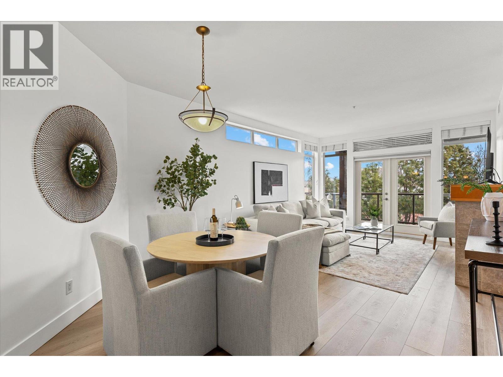 4205 Gellatly Road Unit# 305