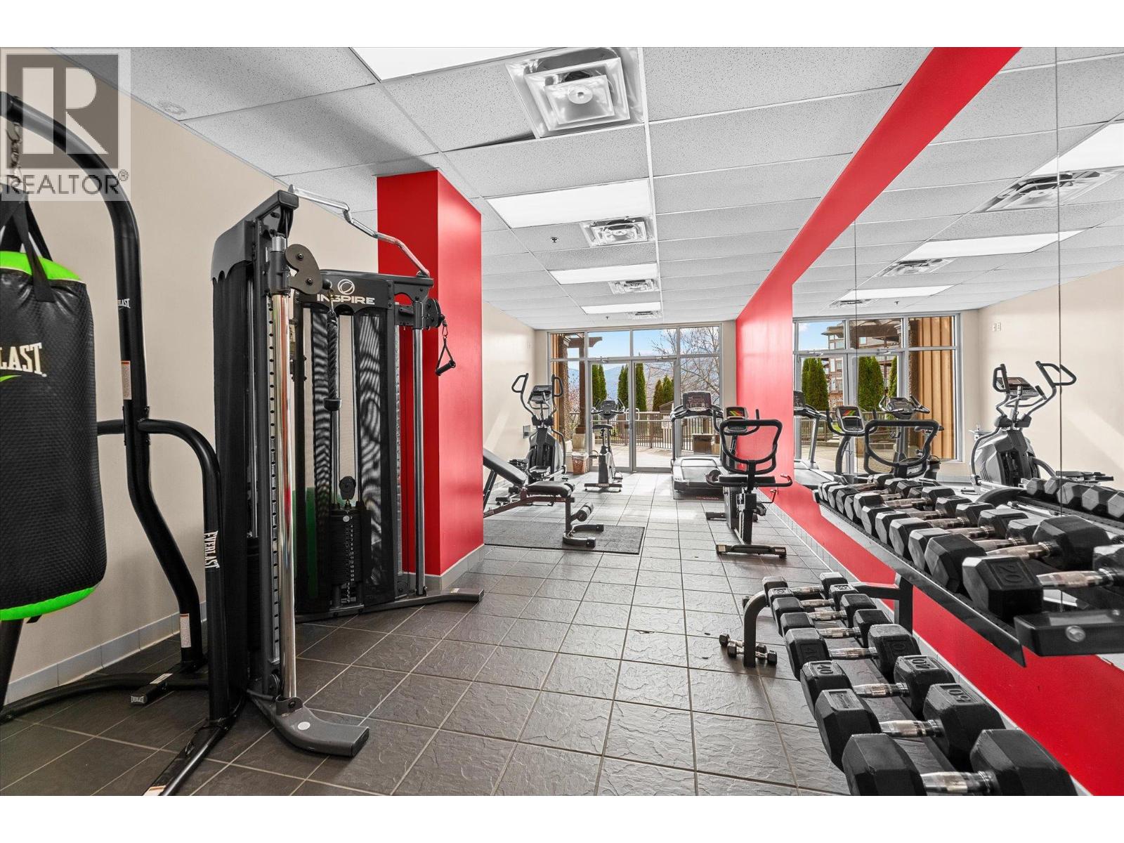 4205 Gellatly Road Unit# 305