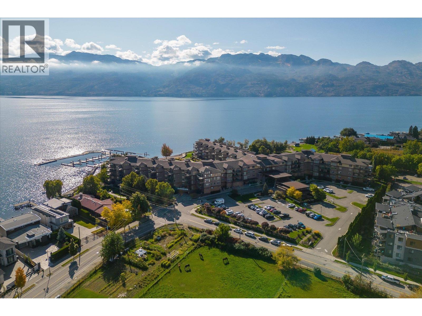 4205 Gellatly Road Unit# 305