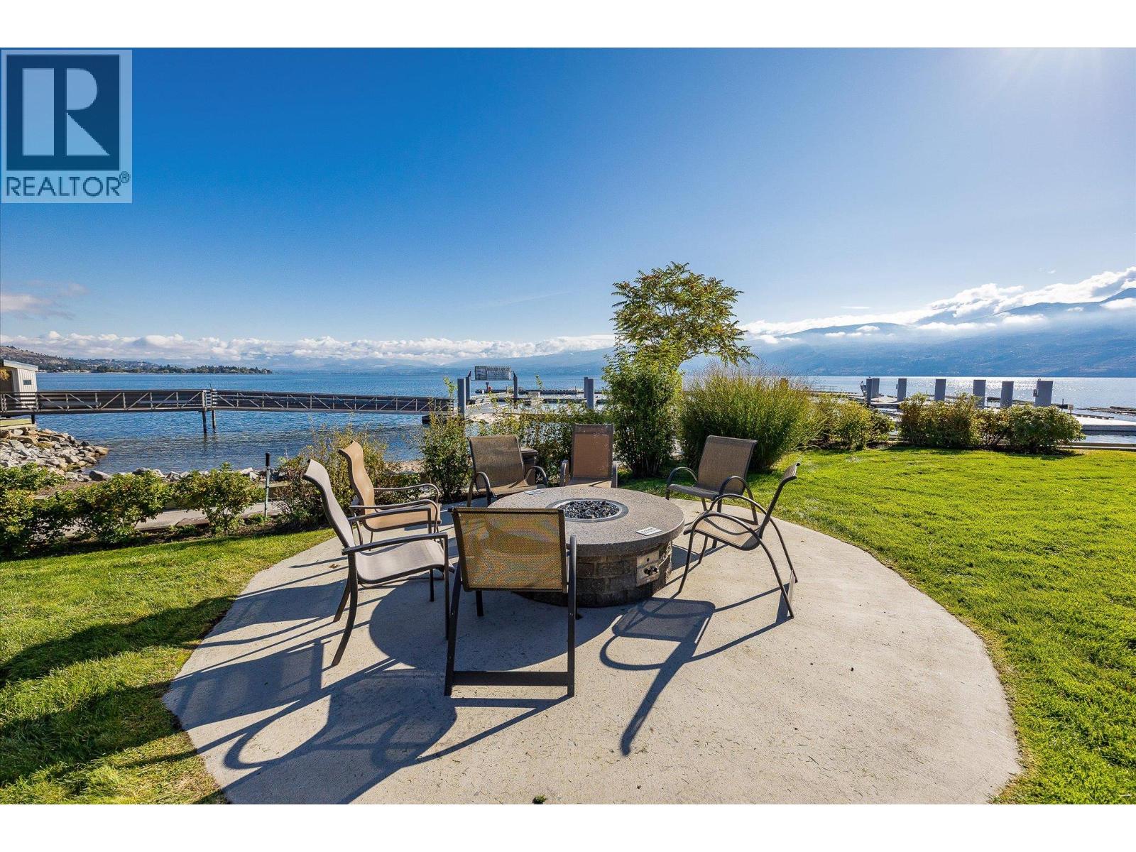 4205 Gellatly Road Unit# 305