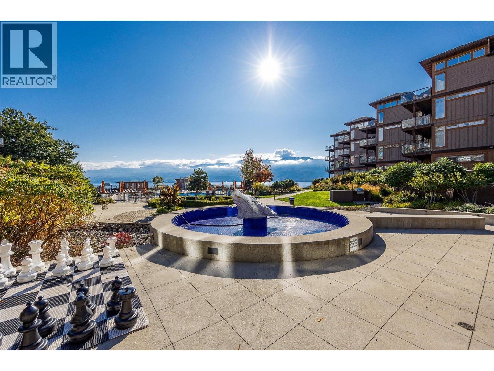 4205 Gellatly Road Unit# 305