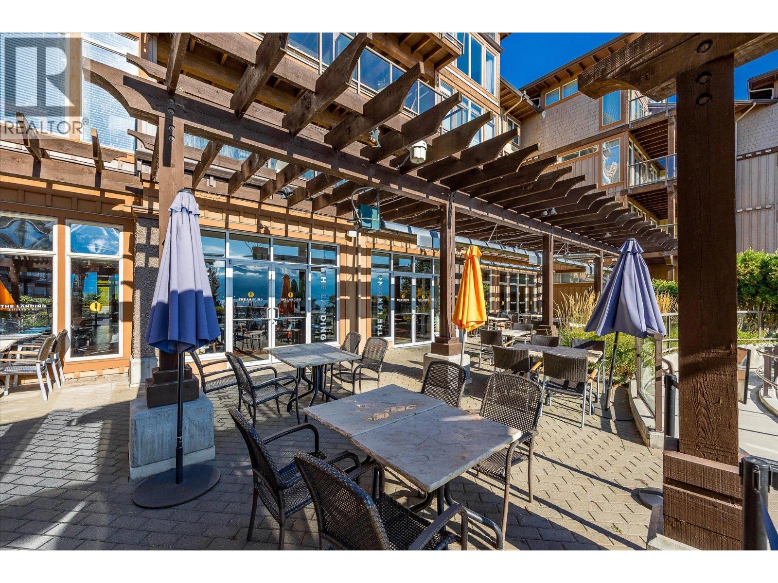 4205 Gellatly Road Unit# 305
