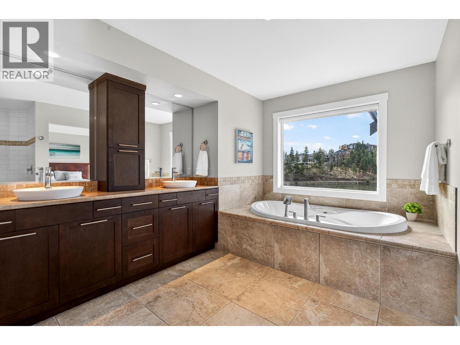 1894 Hidden Lake Place