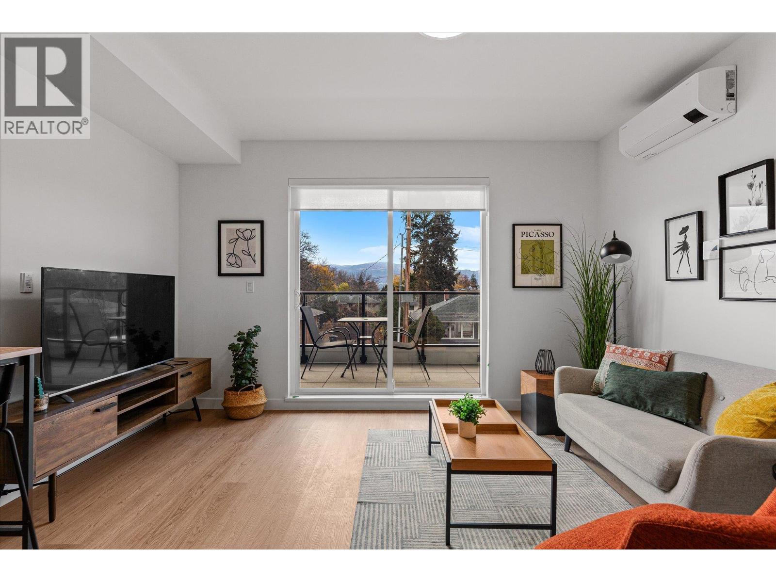 1380 Pridham Avenue Unit# 208 Lot# SL 8
