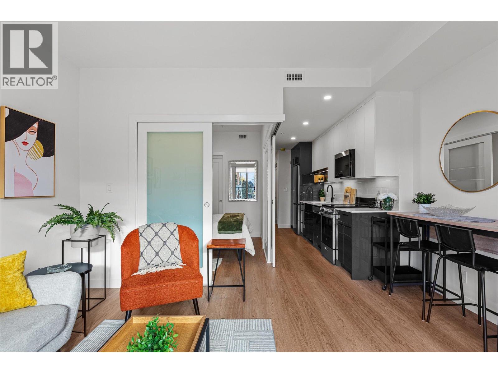1380 Pridham Avenue Unit# 208 Lot# SL 8