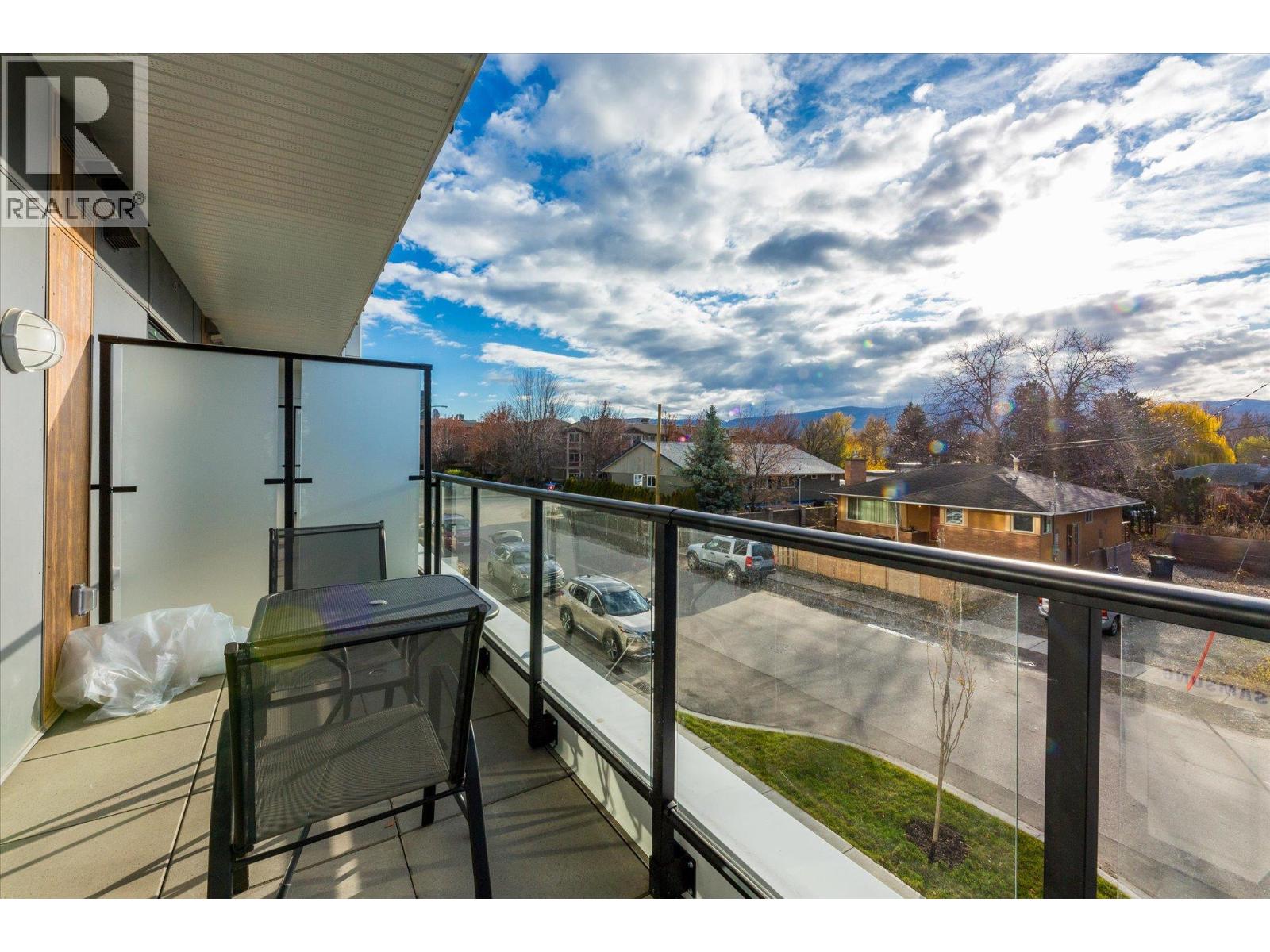 1380 Pridham Avenue Unit# 208 Lot# SL 8
