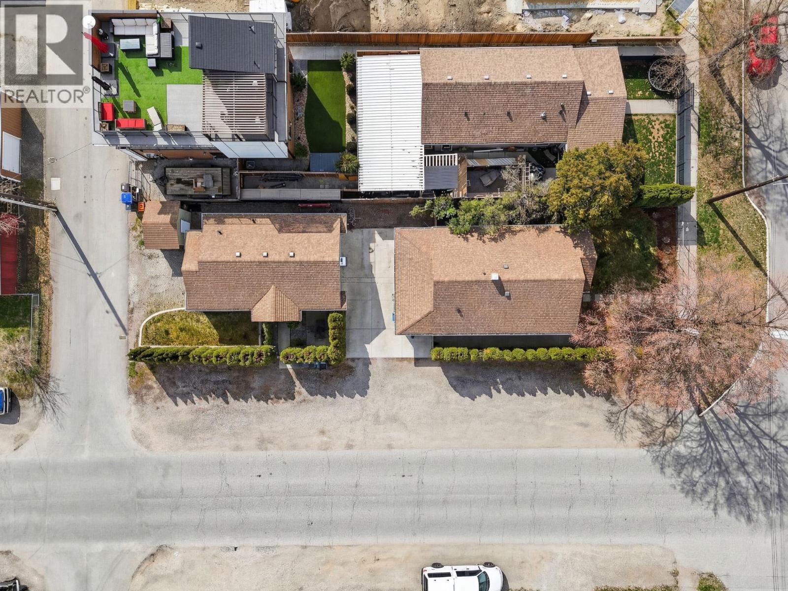 991 Coronation Avenue