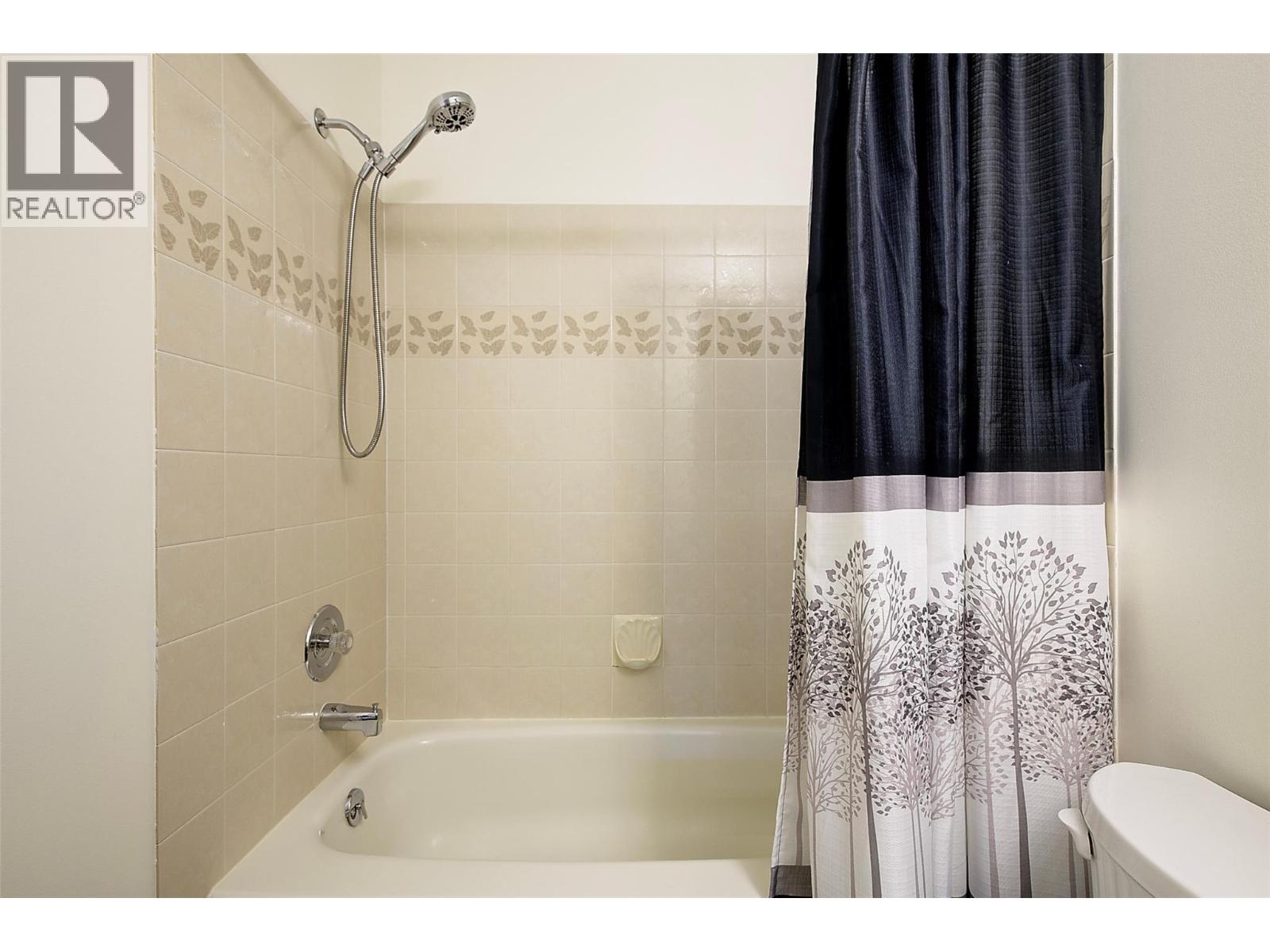 1855 Leckie Road Unit# 105