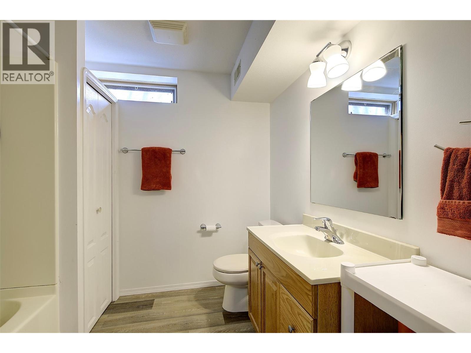 1855 Leckie Road Unit# 105
